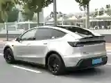 2025 Tesla Model Y L BEV