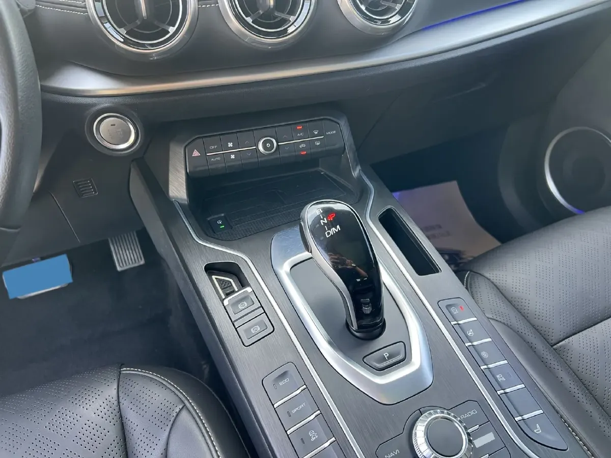 2020 WEY VV6 2.0T 227HP L4 7DCT,autocango,china used car exporter,china ev exporter,chinese used car exporter,chinese used ev exporter