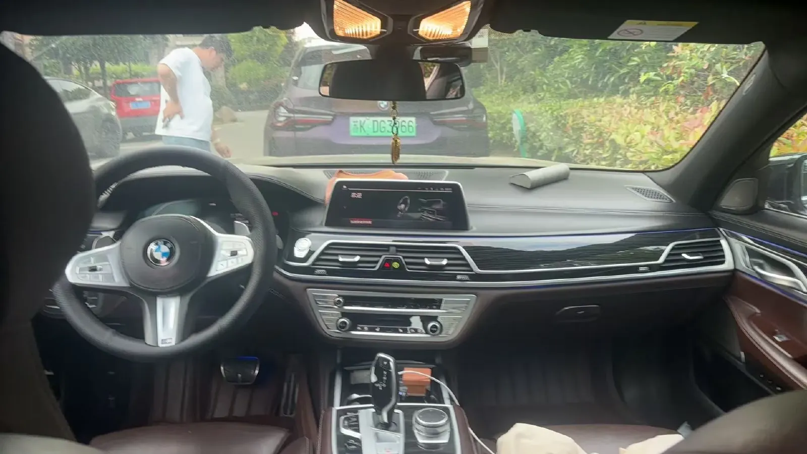 2019 BMW 7 Series 2.0T 265HP L4 8AT,autocango,china used car exporter,china ev exporter,chinese used car exporter,chinese used ev exporter