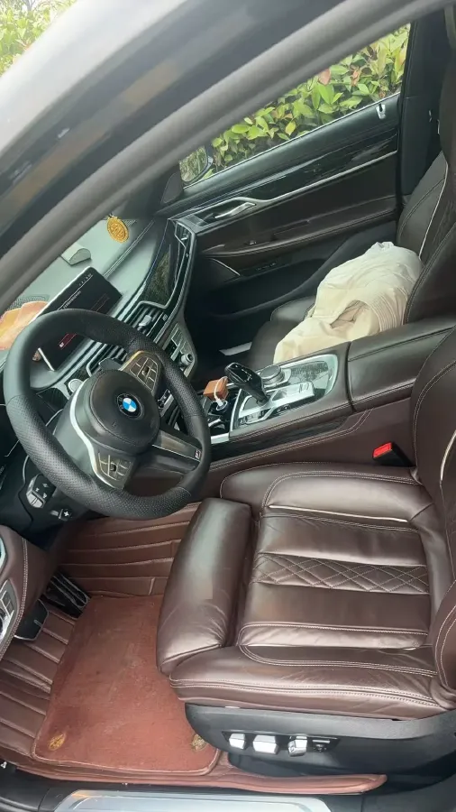 2019 BMW 7 Series 2.0T 265HP L4 8AT,autocango,china used car exporter,china ev exporter,chinese used car exporter,chinese used ev exporter