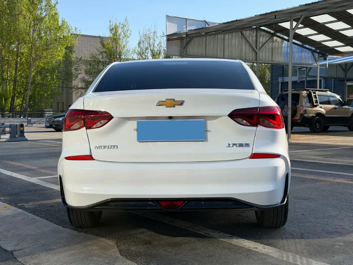 2023 Chevrolet Monza 1.5L 113HP L4 6DCT,autocango,china used car exporter,china ev exporter,chinese used car exporter,chinese used ev exporter