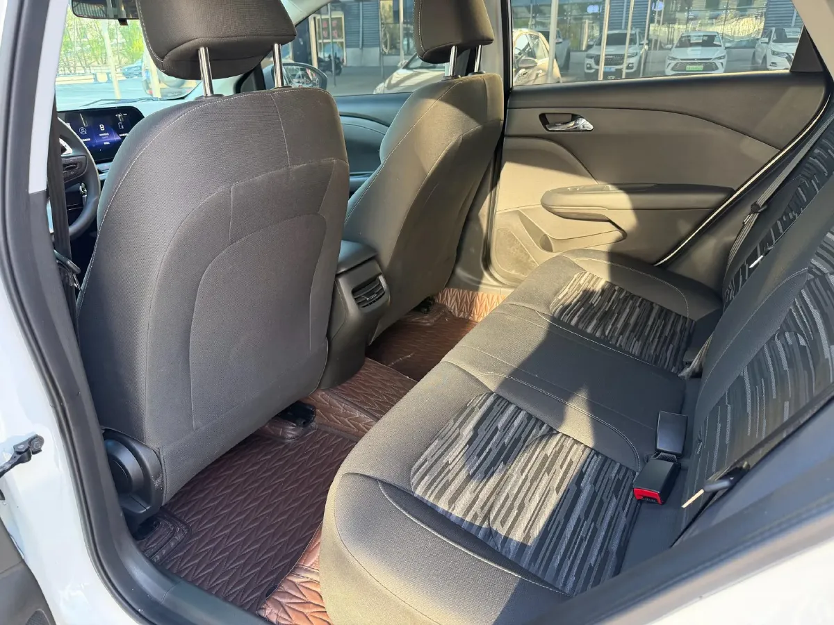 2023 Chevrolet Monza 1.5L 113HP L4 6DCT,autocango,china used car exporter,china ev exporter,chinese used car exporter,chinese used ev exporter