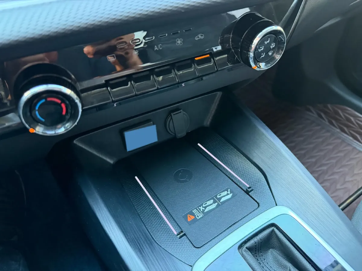 2023 Chevrolet Monza 1.5L 113HP L4 6DCT,autocango,china used car exporter,china ev exporter,chinese used car exporter,chinese used ev exporter