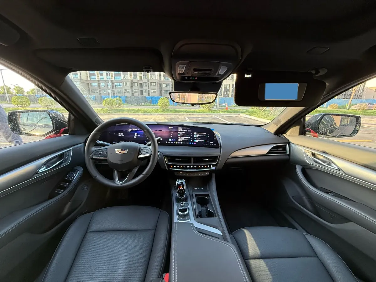 2025 Cadillac CT5 2.0T 237HP L4 10AT,autocango,china used car exporter,china ev exporter,chinese used car exporter,chinese used ev exporter