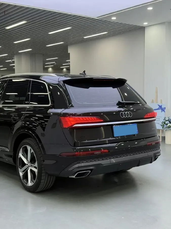 2024 Audi Q7 3.0T 340HP V6 8AT,autocango,china used car exporter,china ev exporter,chinese used car exporter,chinese used ev exporter