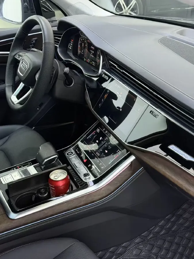 2024 Audi Q7 3.0T 340HP V6 8AT,autocango,china used car exporter,china ev exporter,chinese used car exporter,chinese used ev exporter