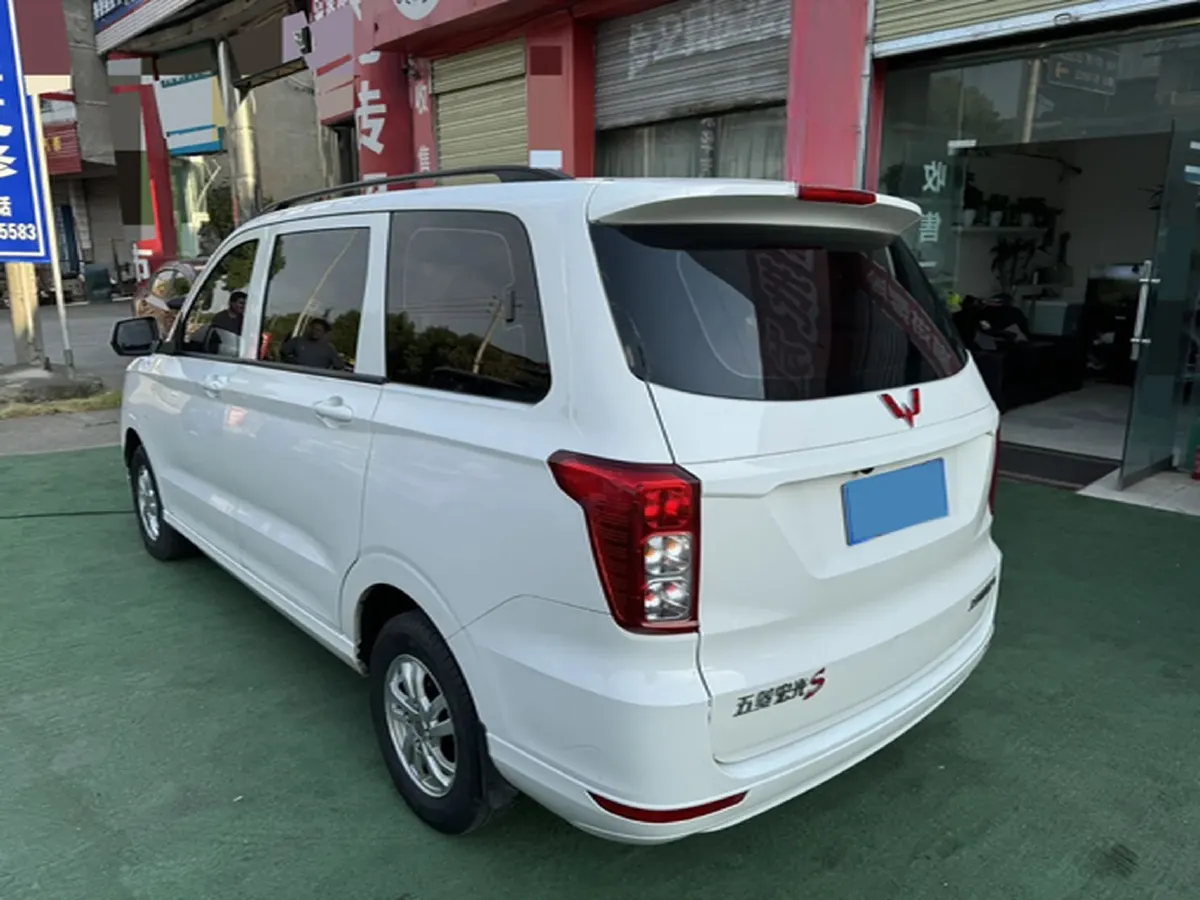 2021 WuLing RongGuang New Truck 1.5L 99HP L4 5MT,autocango,china used car exporter,china ev exporter,chinese used car exporter,chinese used ev exporter