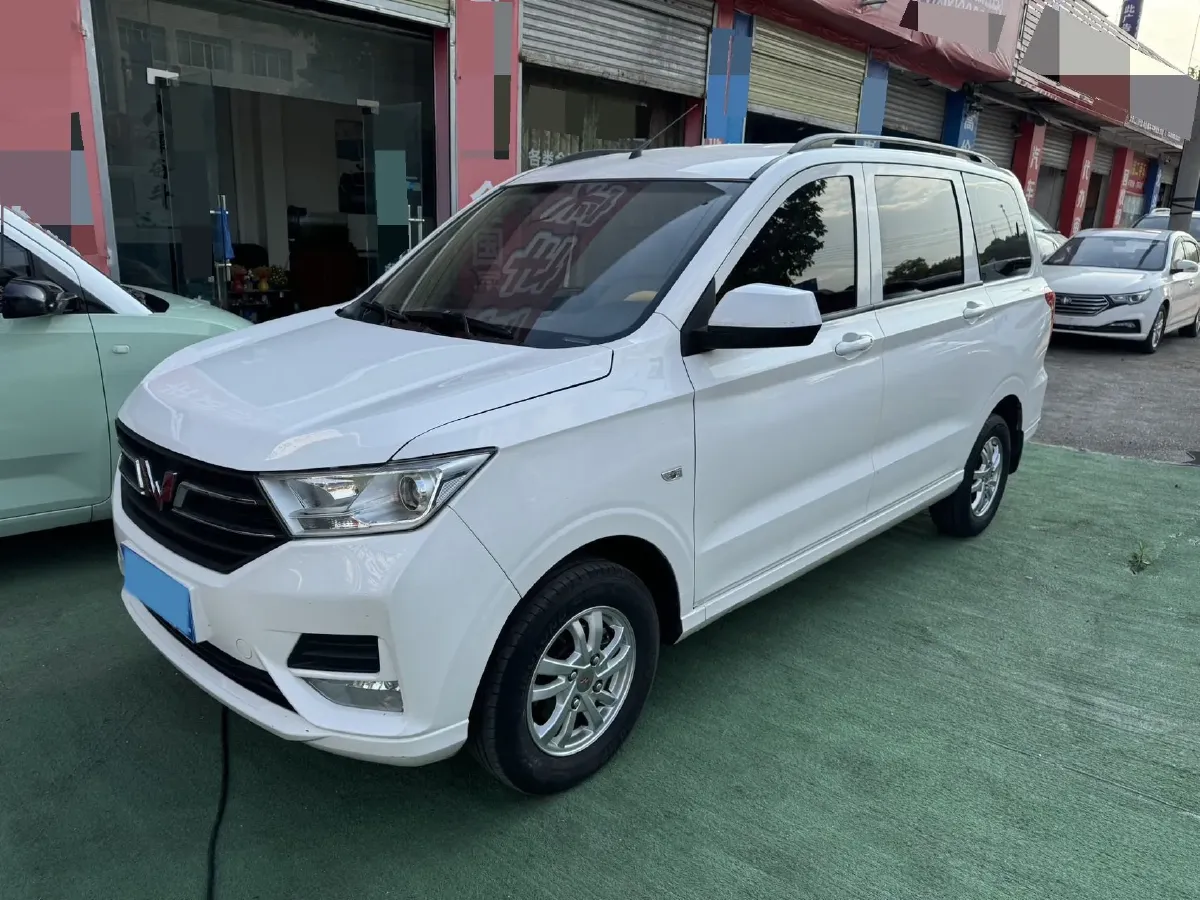 2021 WuLing RongGuang New Truck 1.5L 99HP L4 5MT,autocango,china used car exporter,china ev exporter,chinese used car exporter,chinese used ev exporter