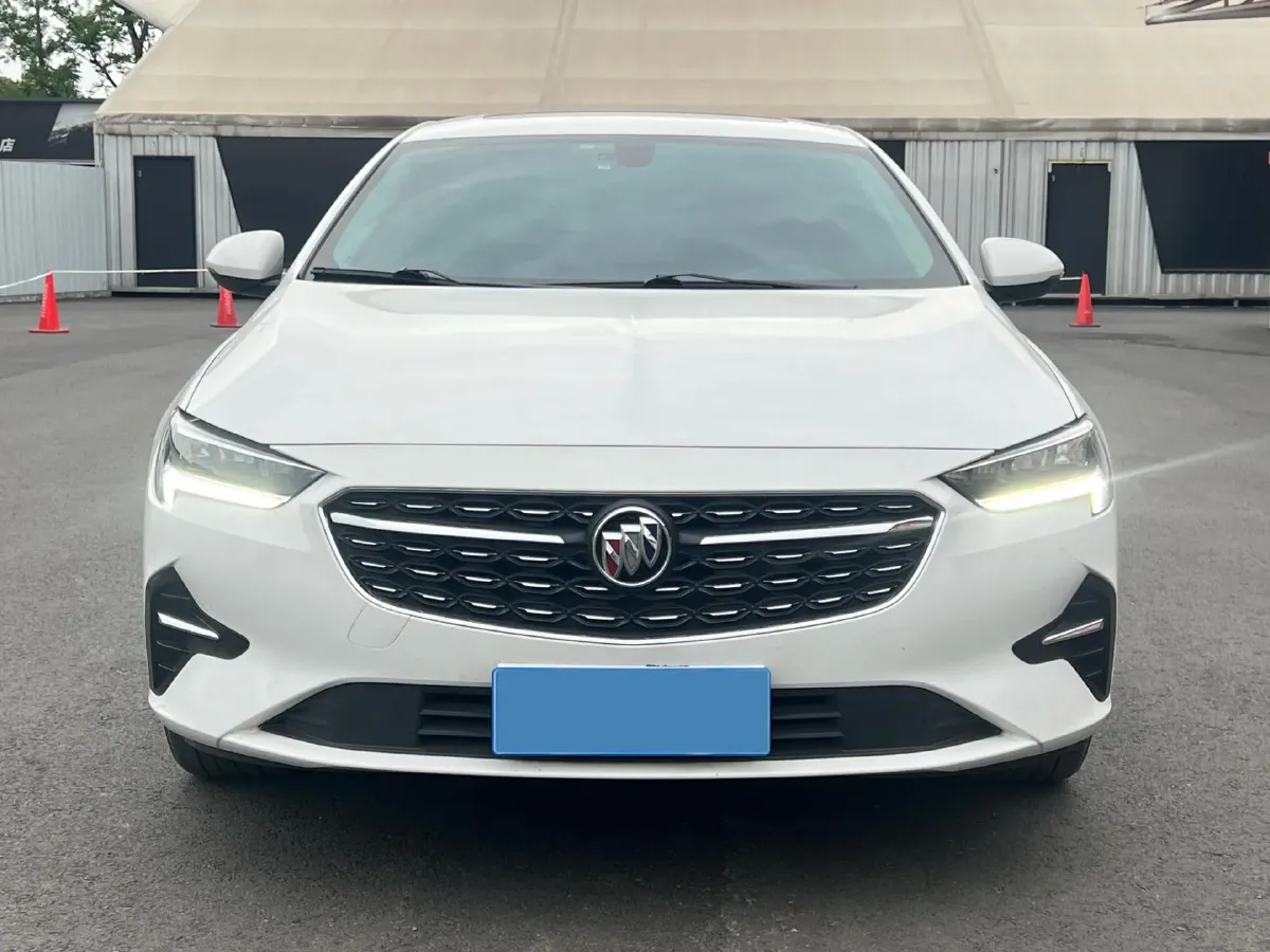 2022 Buick Regal 2.0T 237HP L4 9AT,autocango,china used car exporter,china ev exporter,chinese used car exporter,chinese used ev exporter