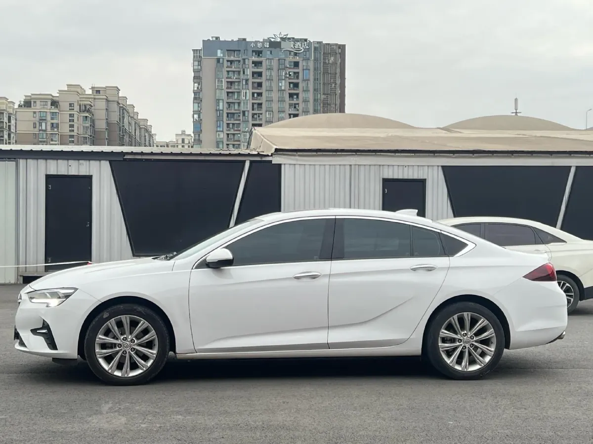 2022 Buick Regal 2.0T 237HP L4 9AT,autocango,china used car exporter,china ev exporter,chinese used car exporter,chinese used ev exporter