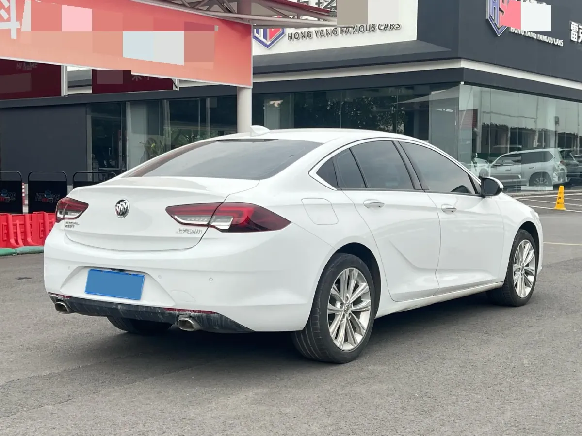 2022 Buick Regal 2.0T 237HP L4 9AT,autocango,china used car exporter,china ev exporter,chinese used car exporter,chinese used ev exporter