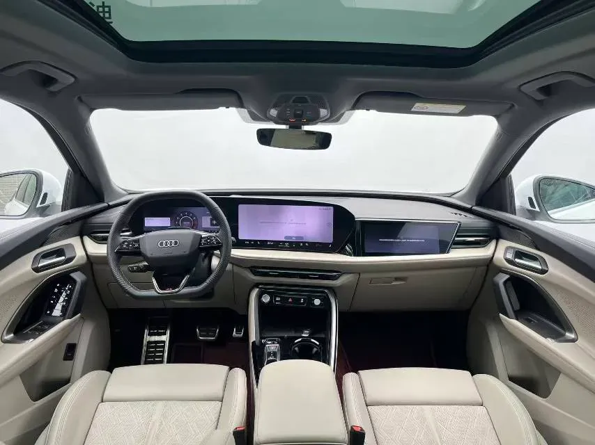 2026 Audi Q5L 2.0T 204HP L4 7DCT,autocango,china used car exporter,china ev exporter,chinese used car exporter,chinese used ev exporter