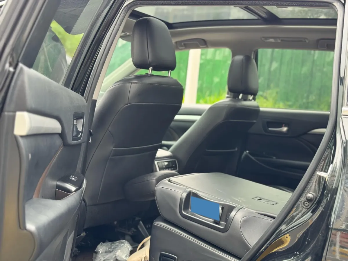 2019 Lincoln MKC 2.0T 203HP L4 6AT,autocango,china used car exporter,china ev exporter,chinese used car exporter,chinese used ev exporter