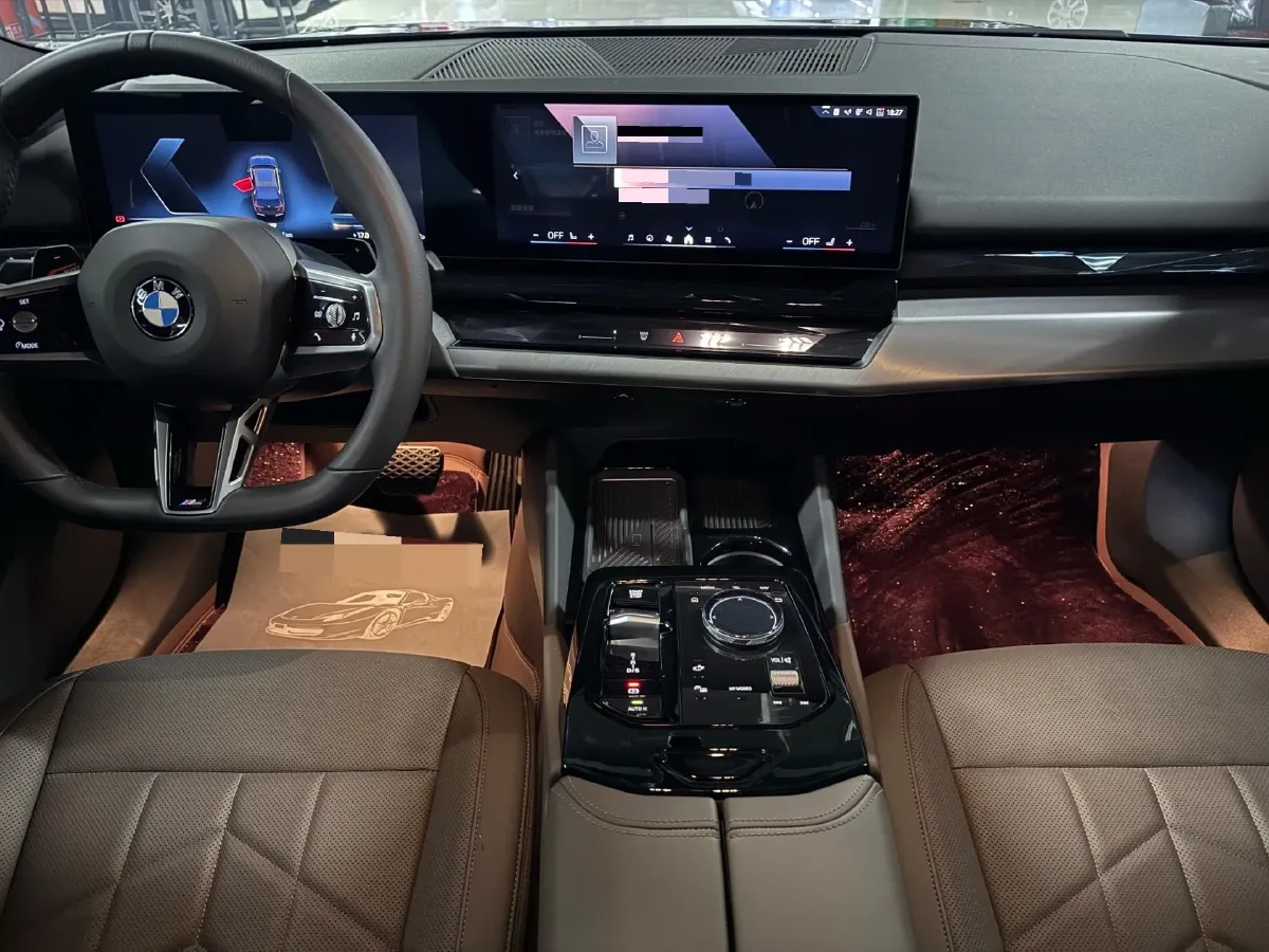 2024 BMW 5 Series 2.0T 258HP L4 8AT,autocango,china used car exporter,china ev exporter,chinese used car exporter,chinese used ev exporter