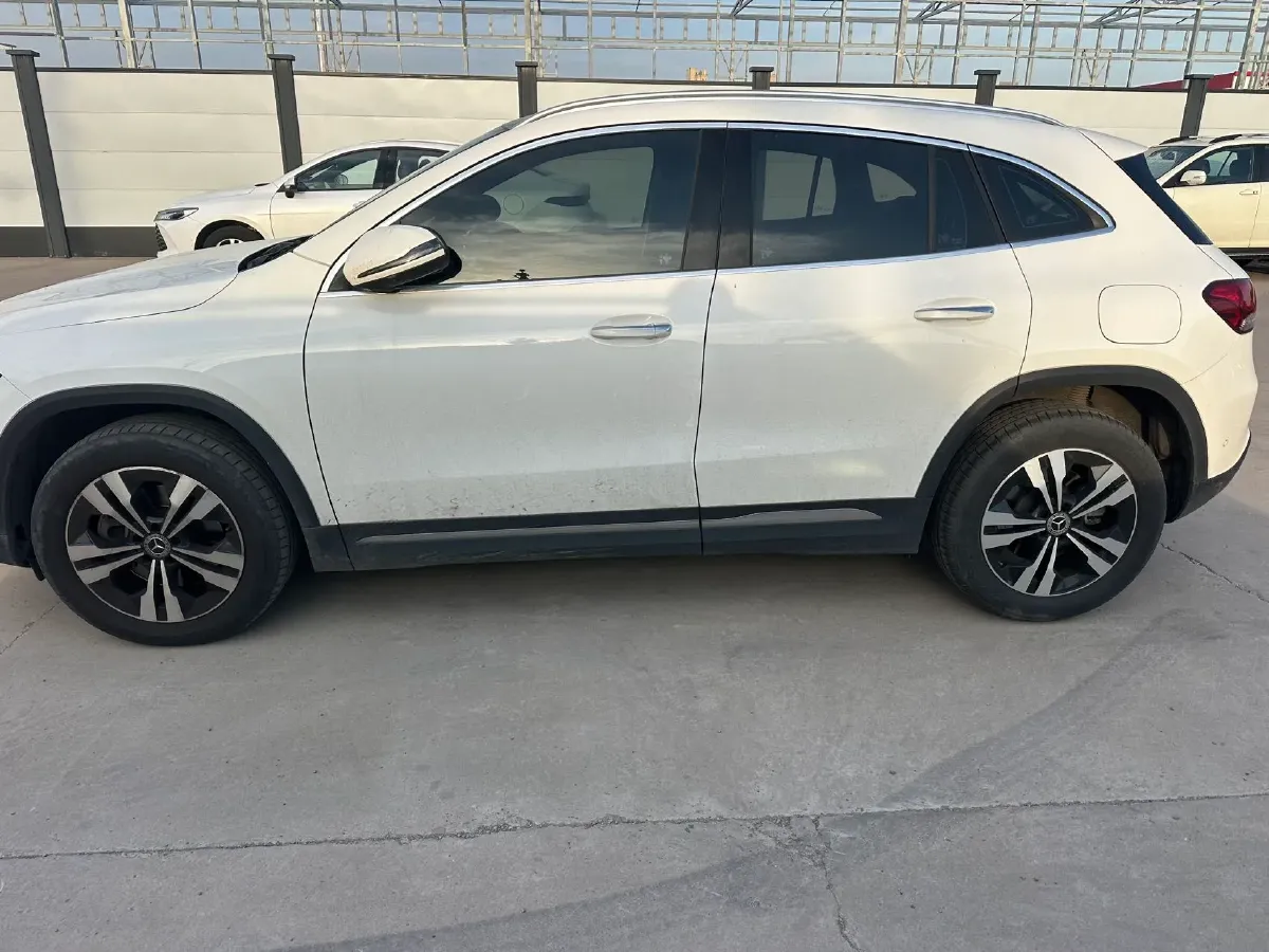 2023 Mercedes-Benz GLA Class 2.0T 190HP L4 8DCT,autocango,china used car exporter,china ev exporter,chinese used car exporter,chinese used ev exporter