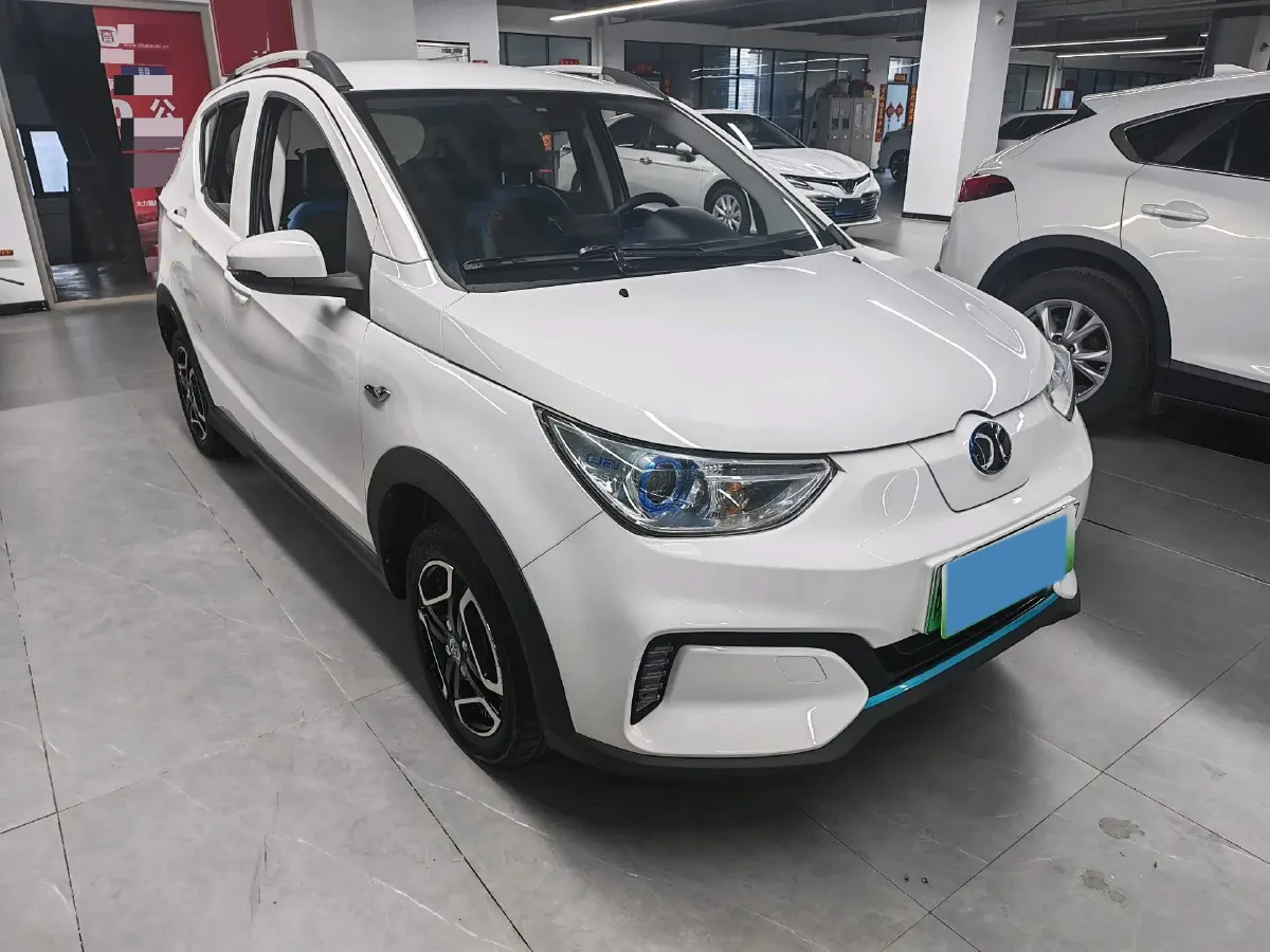 2018 Landwind XiaoYao 1.5T 163HP L4 CVT,autocango,china used car exporter,china ev exporter,chinese used car exporter,chinese used ev exporter
