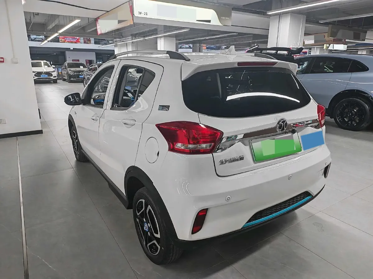 2018 Landwind XiaoYao 1.5T 163HP L4 CVT,autocango,china used car exporter,china ev exporter,chinese used car exporter,chinese used ev exporter