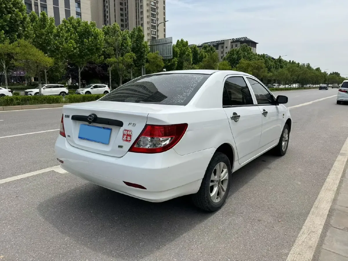2013 FAW Vita V5 1.5L 102HP L4 5MT,autocango,china used car exporter,china ev exporter,chinese used car exporter,chinese used ev exporter