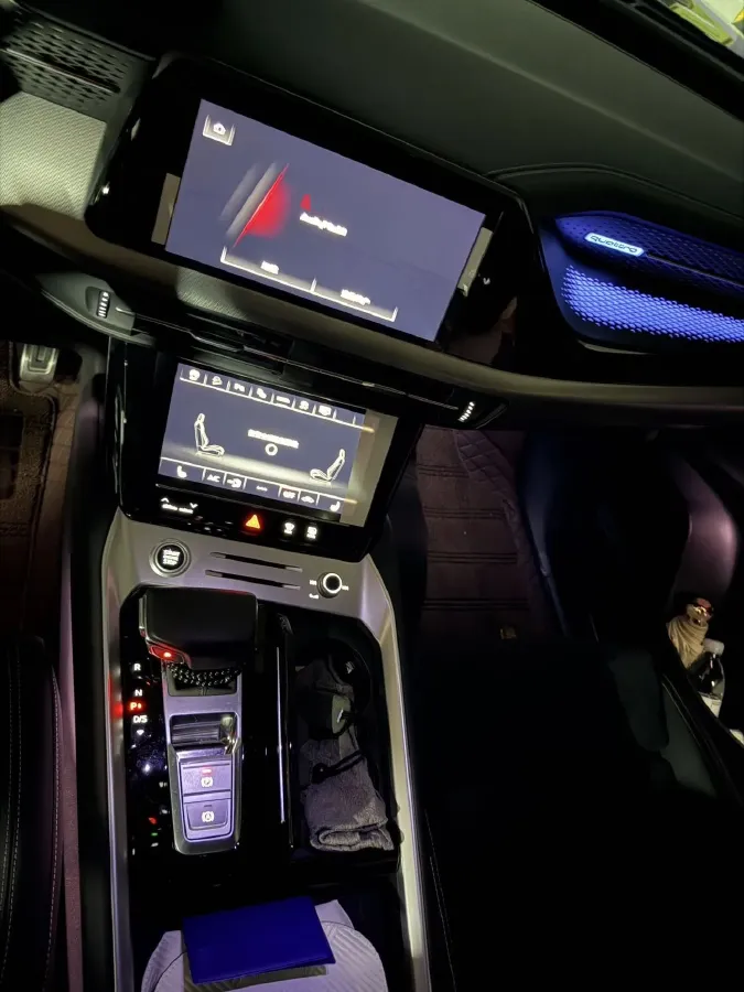 2022 Audi Q5 e-tron BEV 83.4KWH,autocango,china used car exporter,china ev exporter,chinese used car exporter,chinese used ev exporter