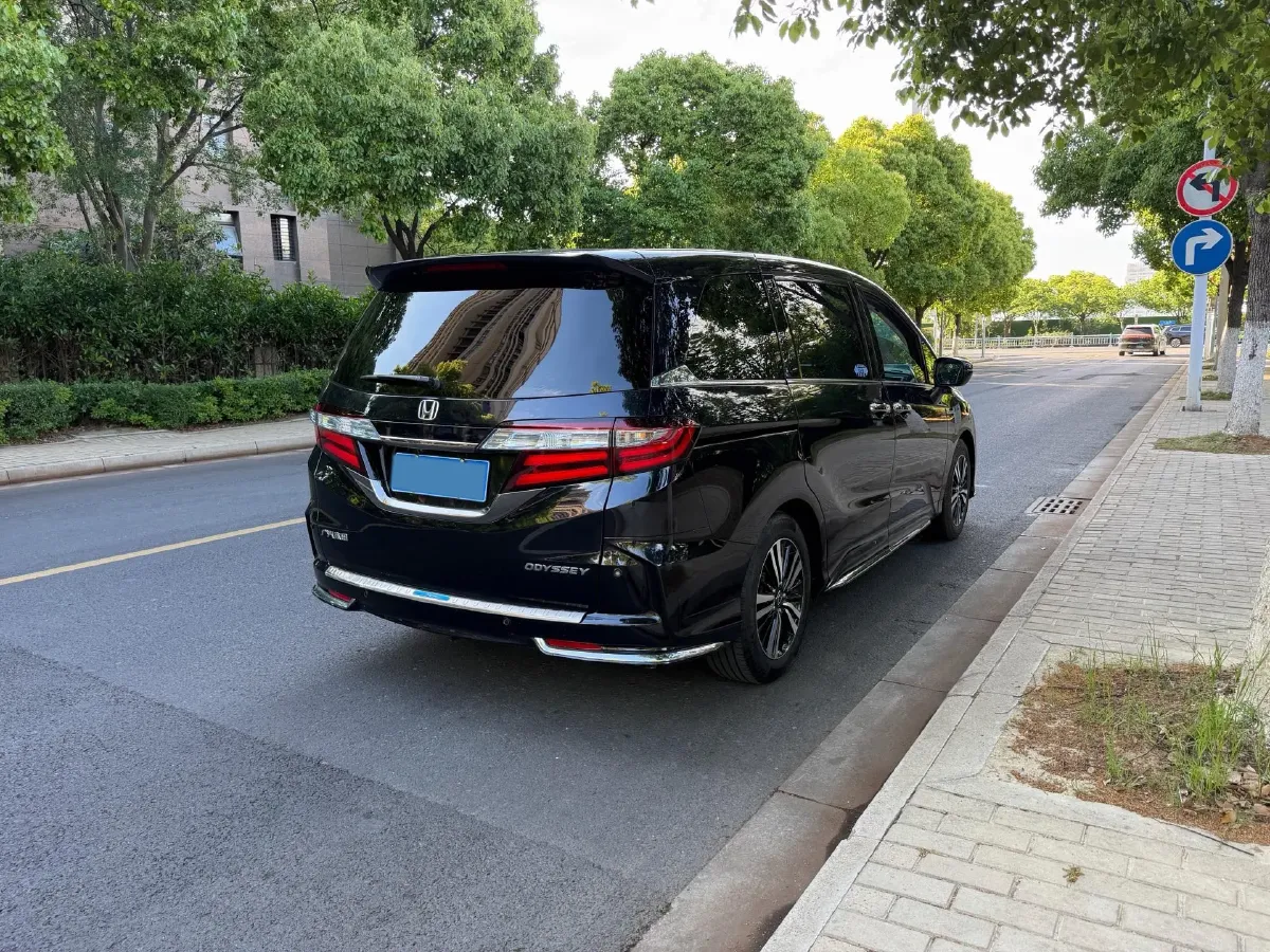 2021 Honda Odyssey 2.0L 146HP L4 E-CVT Hybrid,autocango,china used car exporter,china ev exporter,chinese used car exporter,chinese used ev exporter