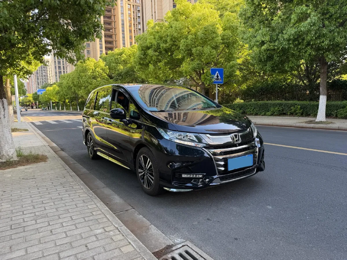 2021 Honda Odyssey 2.0L 146HP L4 E-CVT Hybrid,autocango,china used car exporter,china ev exporter,chinese used car exporter,chinese used ev exporter