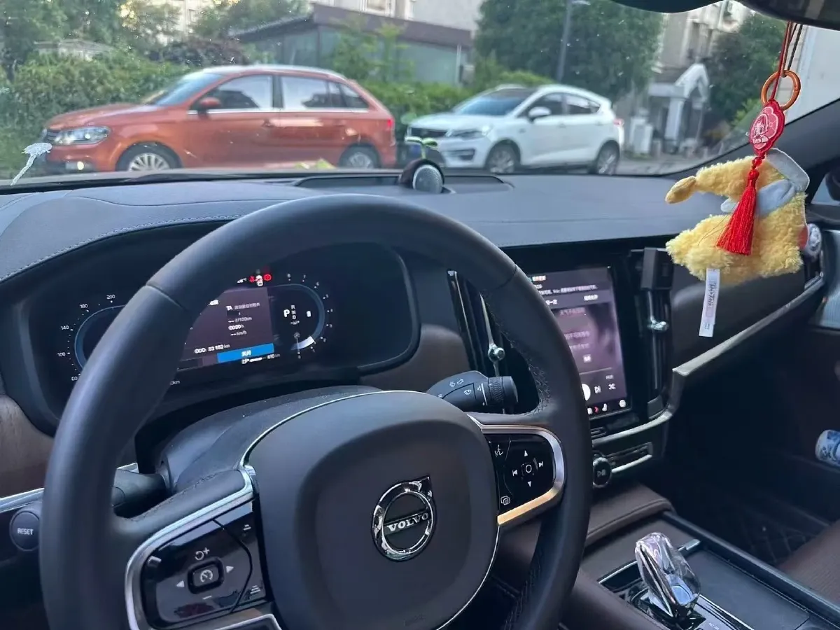 2025 Volvo S90 2.0T 250HP L4 8AT,autocango,china used car exporter,china ev exporter,chinese used car exporter,chinese used ev exporter