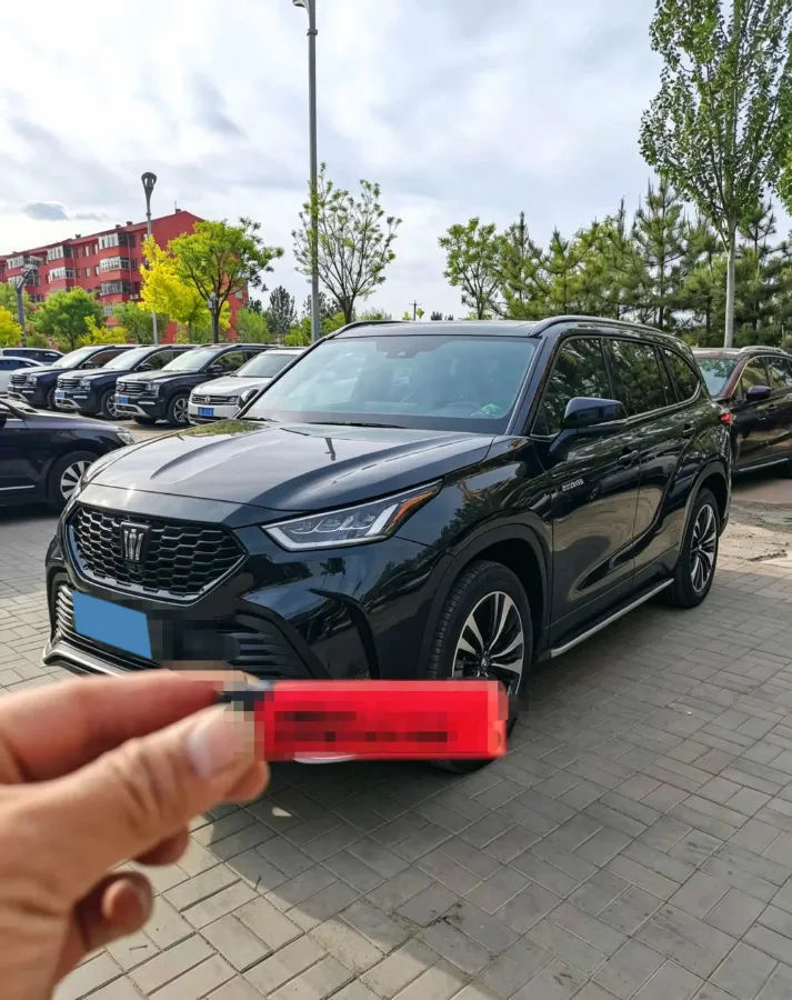 2024 Toyota Crown Kluger 2.5L 189HP L4 E-CVT Hybrid,autocango,china used car exporter,china ev exporter,chinese used car exporter,chinese used ev exporter