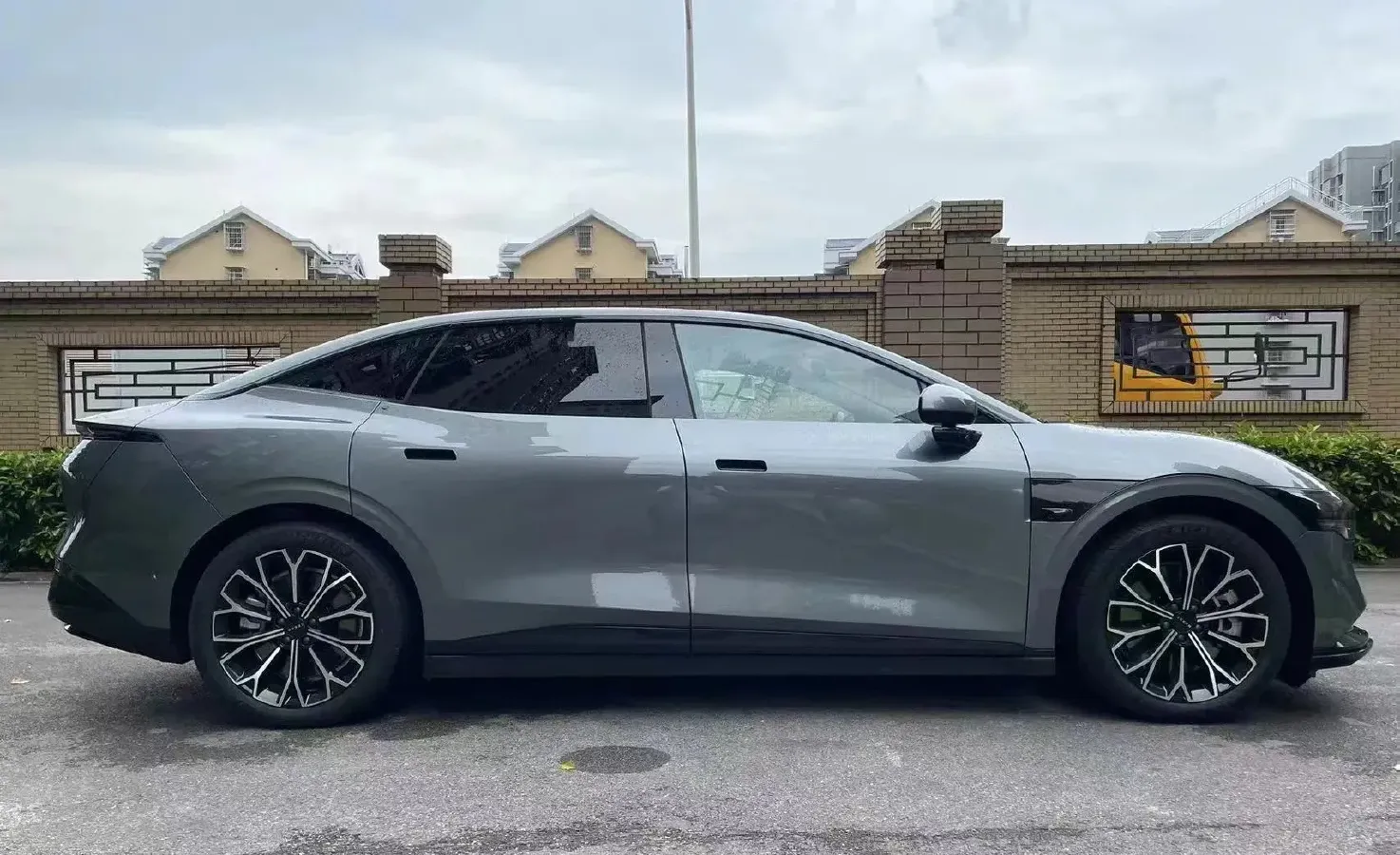 2024 Zeekr 007 BEV 75KWH,autocango,china used car exporter,china ev exporter,chinese used car exporter,chinese used ev exporter