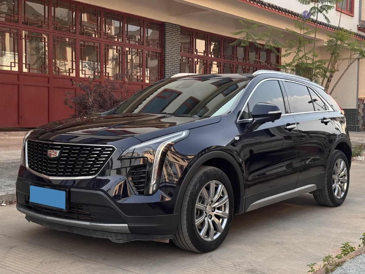 2022 Cadillac XT4 2.0T 237HP L4 9AT,autocango,china used car exporter,china ev exporter,chinese used car exporter,chinese used ev exporter