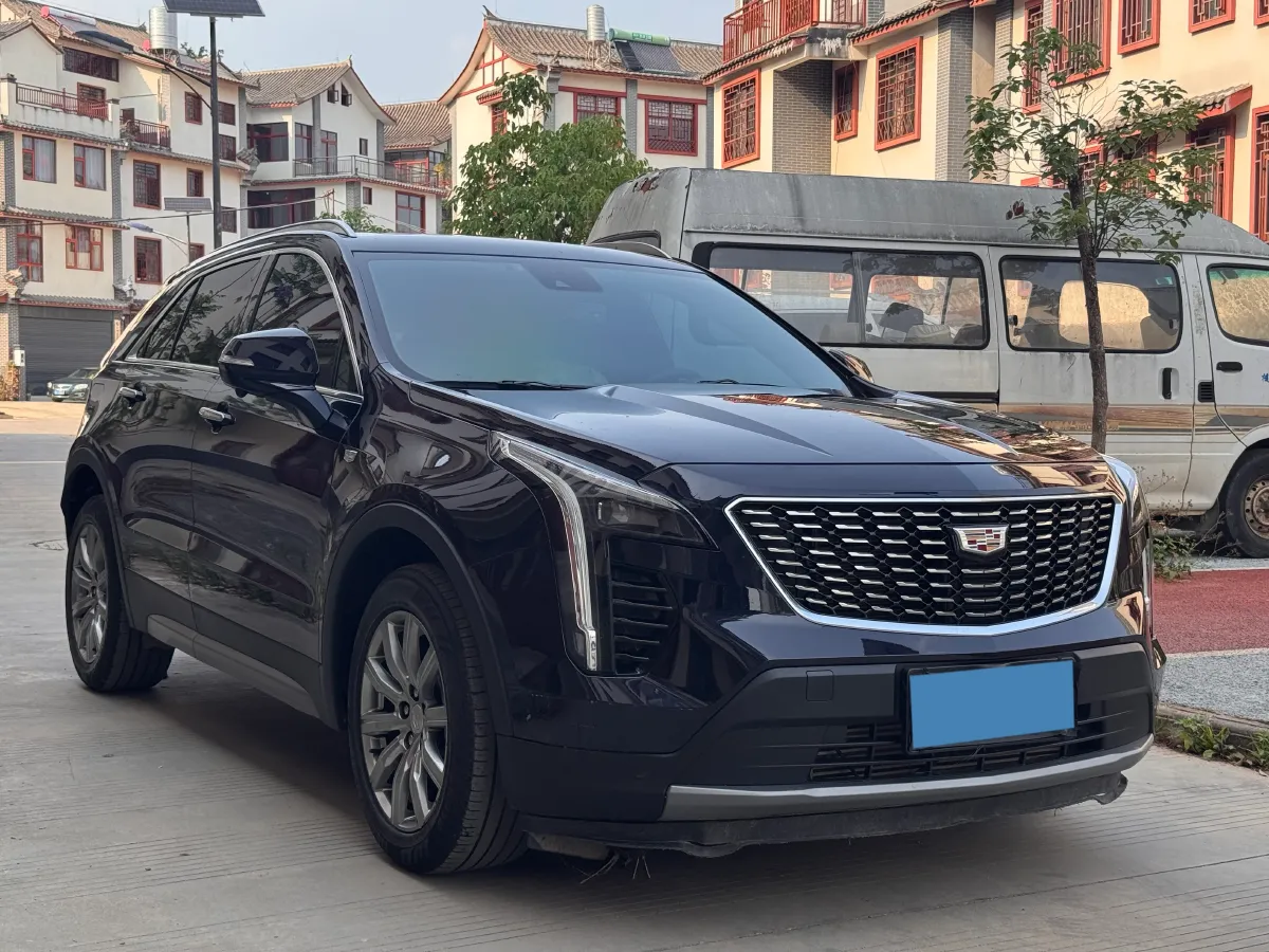 2022 Cadillac XT4 2.0T 237HP L4 9AT,autocango,china used car exporter,china ev exporter,chinese used car exporter,chinese used ev exporter