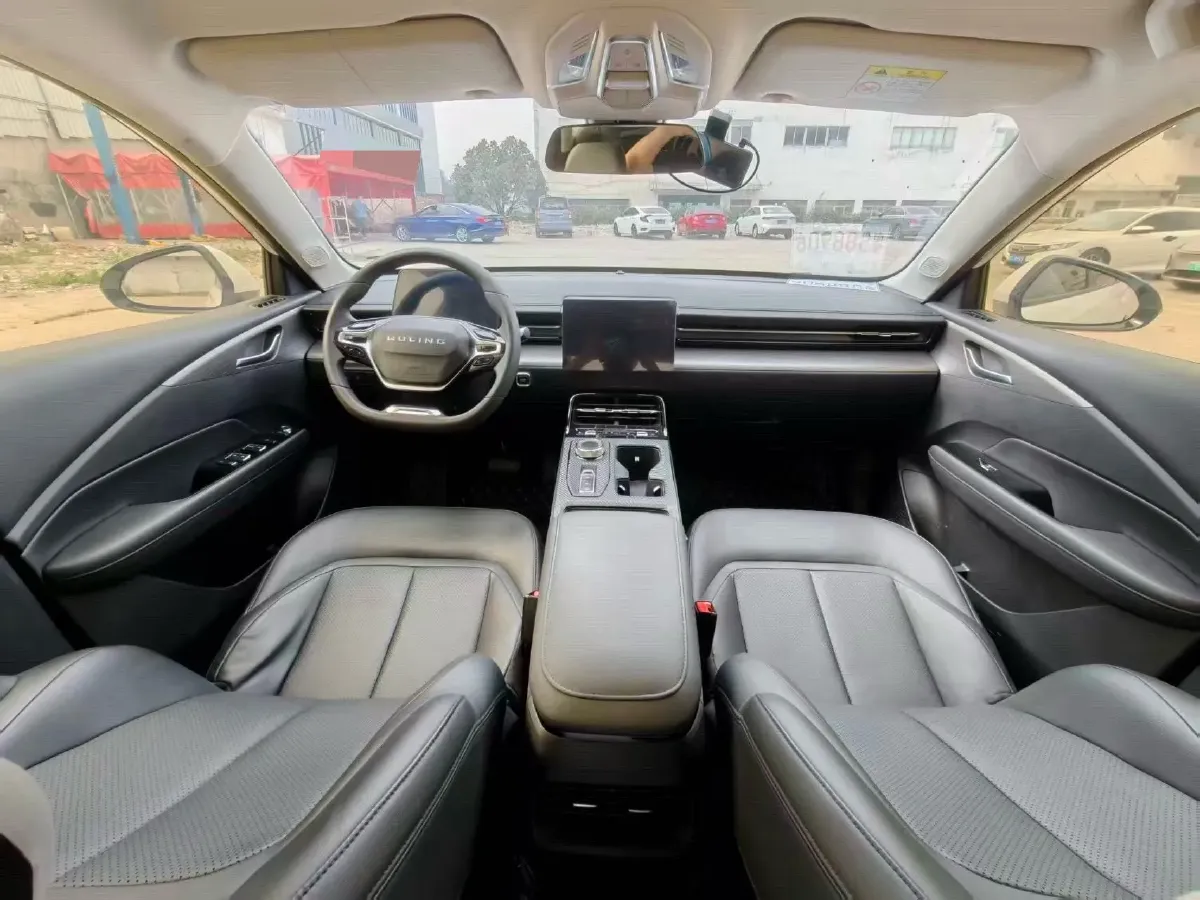2023 WuLing XingGuang 1.5L 106HP L4 E-CVT PHEV 9.5KWH,autocango,china used car exporter,china ev exporter,chinese used car exporter,chinese used ev exporter