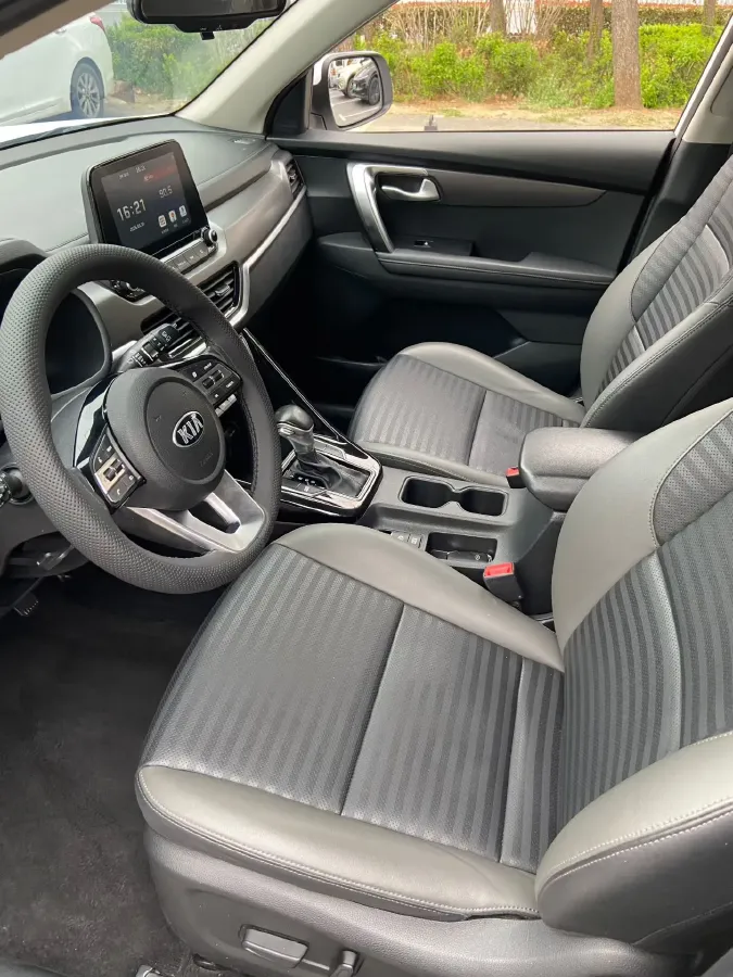 2019 Kia Sportage R 2.0L 160HP L4 6AT,autocango,china used car exporter,china ev exporter,chinese used car exporter,chinese used ev exporter