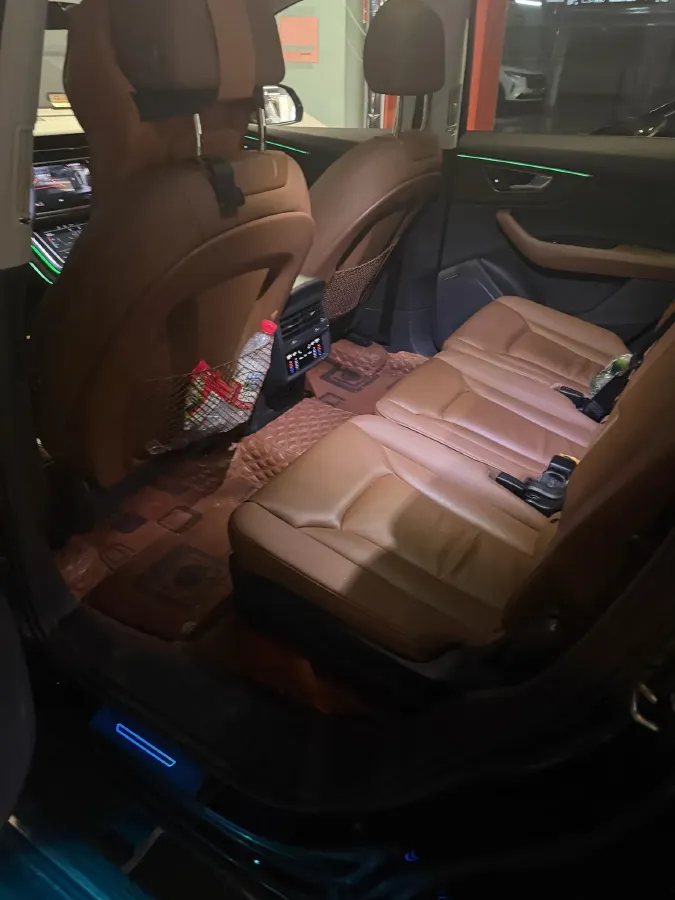 2021 Audi Q7 2.0T 245HP L4 8AT,autocango,china used car exporter,china ev exporter,chinese used car exporter,chinese used ev exporter
