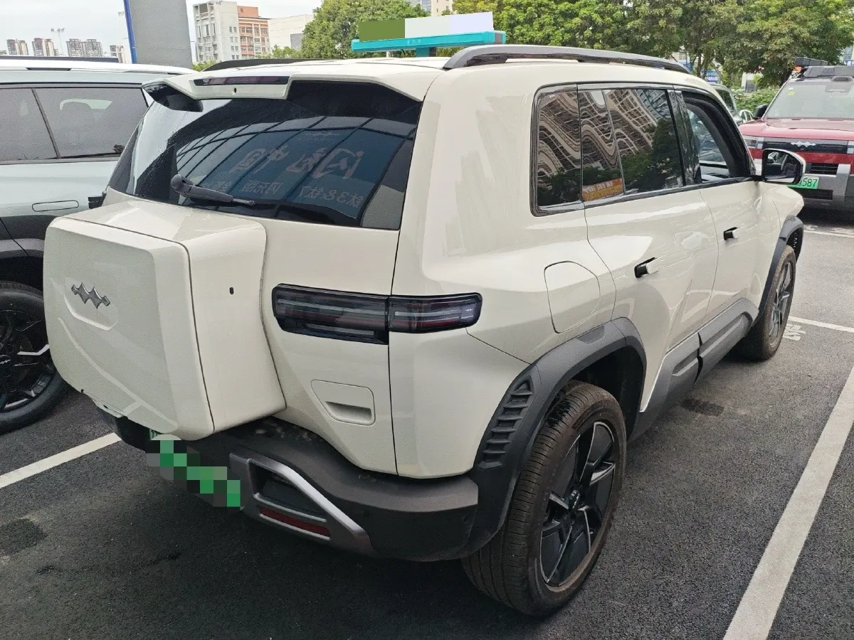 2025 FangChengBao Tai 3 BEV,autocango,china used car exporter,china ev exporter,chinese used car exporter,chinese used ev exporter