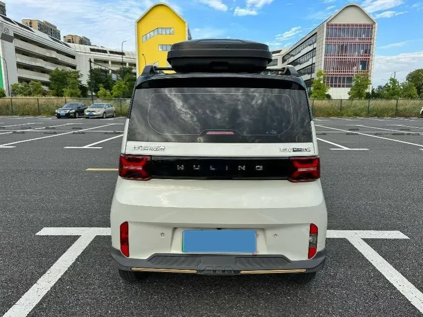 2022 WuLing HongGuang MINI EV BEV 26.5KWH,autocango,china used car exporter,china ev exporter,chinese used car exporter,chinese used ev exporter