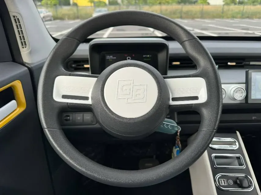 2022 WuLing HongGuang MINI EV BEV 26.5KWH,autocango,china used car exporter,china ev exporter,chinese used car exporter,chinese used ev exporter