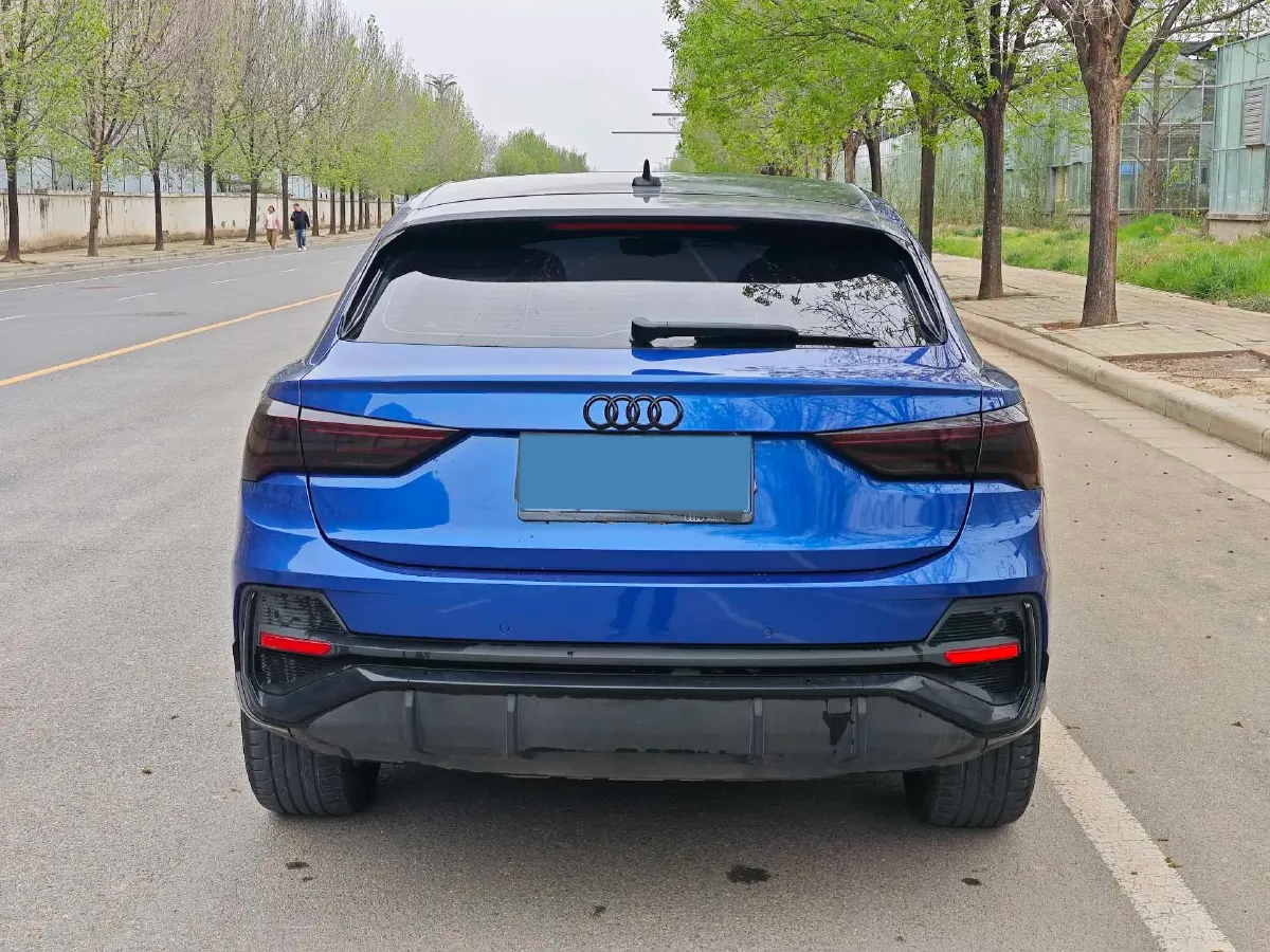 2020 Audi Q3 Sportback 2.0T 186HP L4 7DCT,autocango,china used car exporter,china ev exporter,chinese used car exporter,chinese used ev exporter