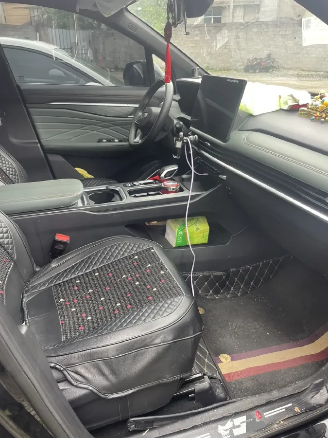 2023 Geely Okavango L 2.0T 218HP L4 7DCT,autocango,china used car exporter,china ev exporter,chinese used car exporter,chinese used ev exporter