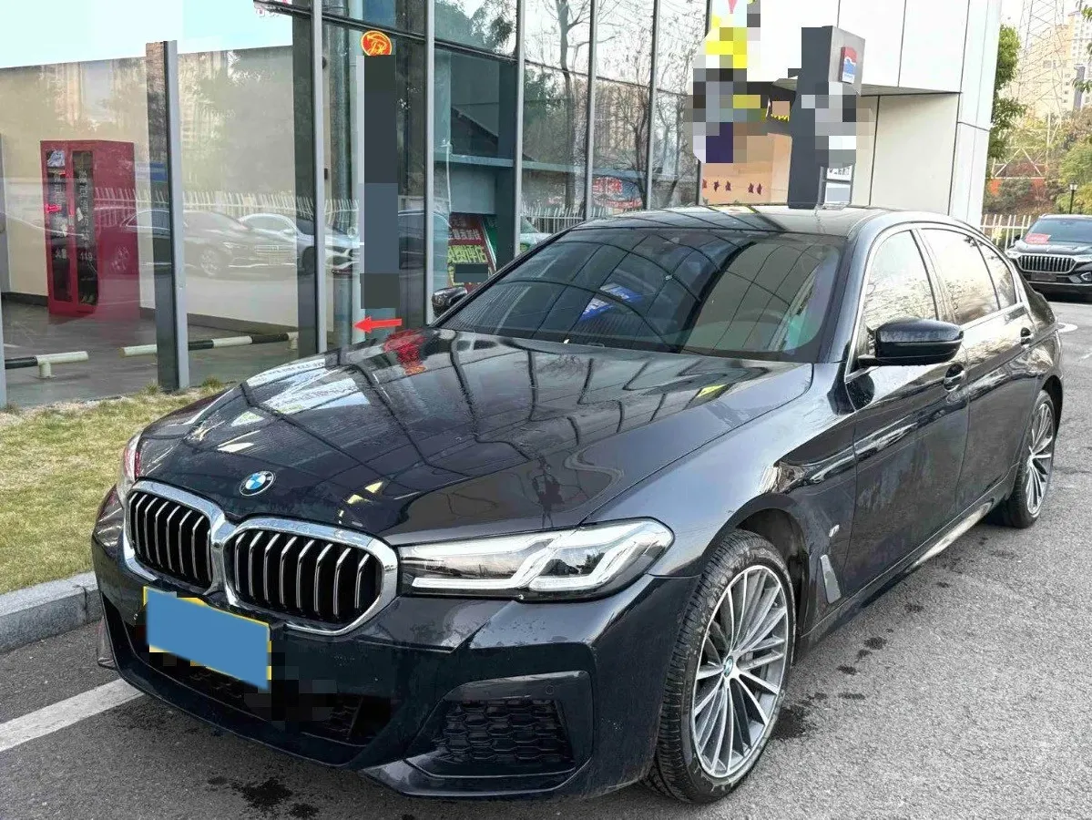 2023 BMW 5 Series 2.0T 245HP L4 8AT,autocango,china used car exporter,china ev exporter,chinese used car exporter,chinese used ev exporter