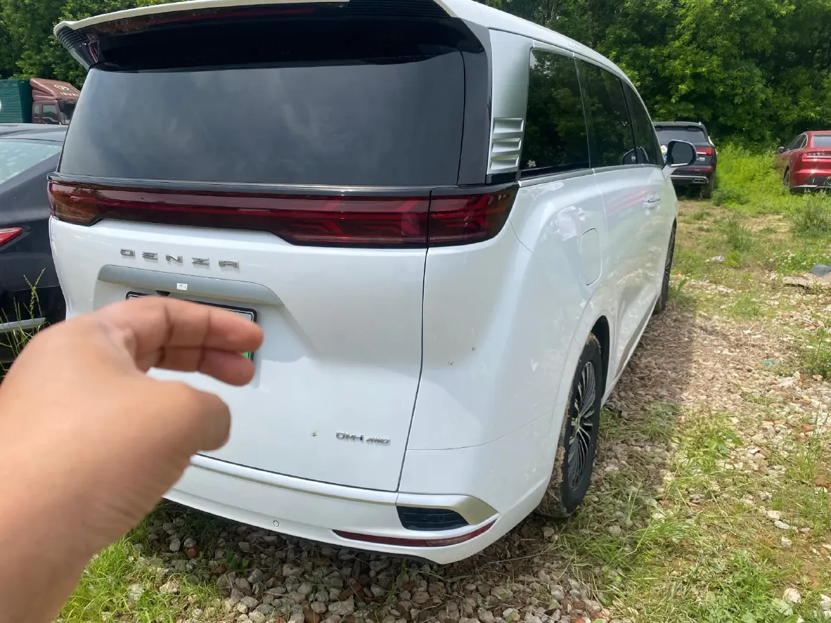 2024 Denza D9 1.5T 139HP L4 E-CVT PHEV 40KWH,autocango,china used car exporter,china ev exporter,chinese used car exporter,chinese used ev exporter