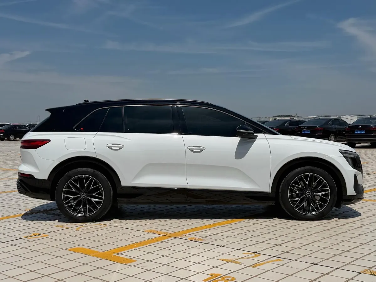 2022 Audi Q5 e-tron BEV 83.4KWH,autocango,china used car exporter,china ev exporter,chinese used car exporter,chinese used ev exporter