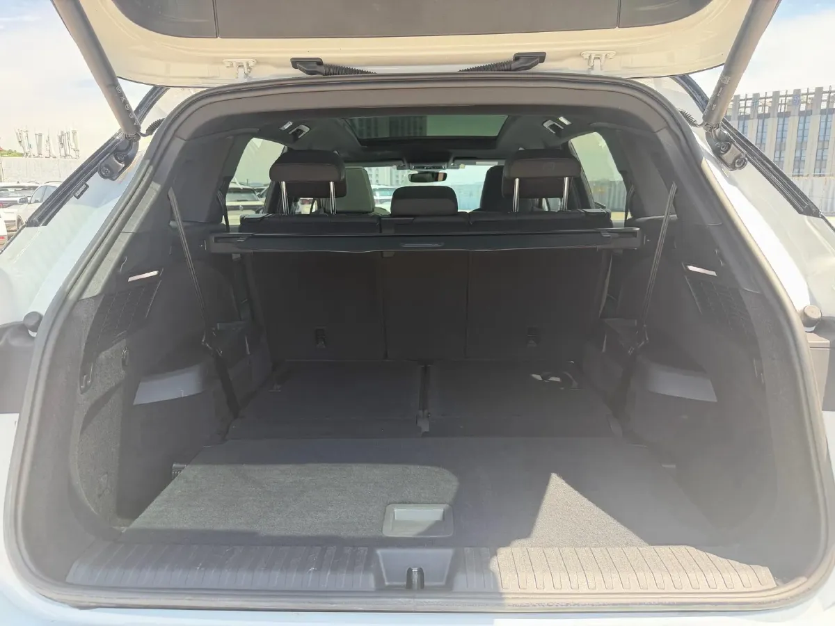 2022 Audi Q5 e-tron BEV 83.4KWH,autocango,china used car exporter,china ev exporter,chinese used car exporter,chinese used ev exporter