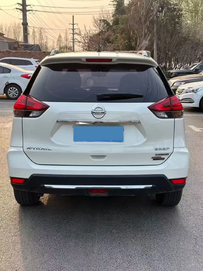 2020 Nissan X-Trail 2.0L 154HP L4 CVT,autocango,china used car exporter,china ev exporter,chinese used car exporter,chinese used ev exporter