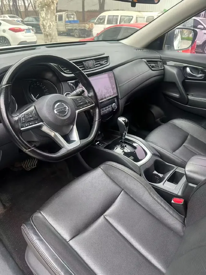 2020 Nissan X-Trail 2.0L 154HP L4 CVT,autocango,china used car exporter,china ev exporter,chinese used car exporter,chinese used ev exporter