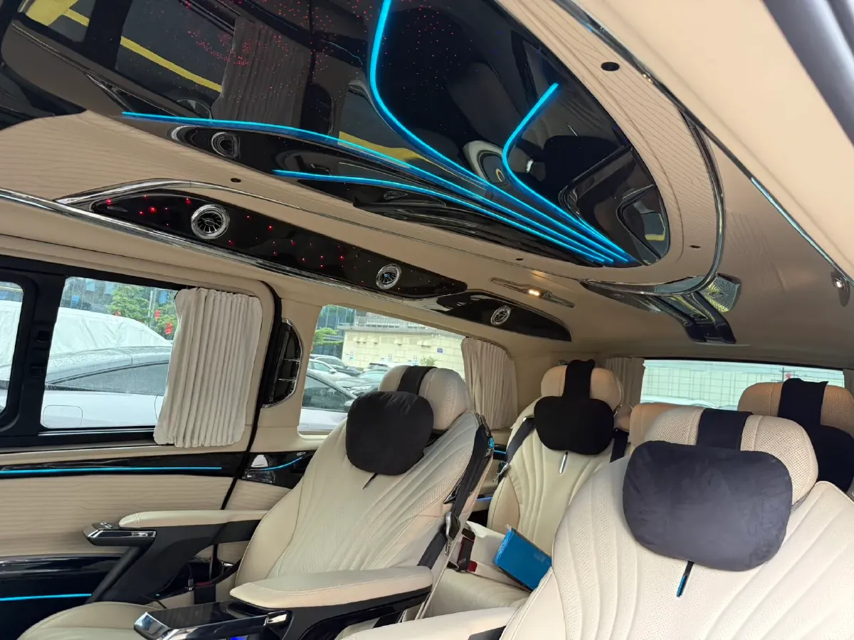 2021 Mercedes-Benz V Class 2.0T 211HP L4 9AT,autocango,china used car exporter,china ev exporter,chinese used car exporter,chinese used ev exporter
