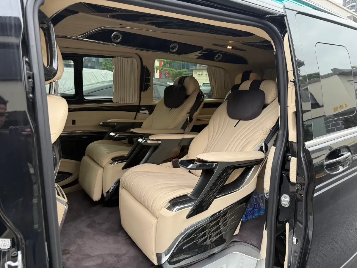 2021 Mercedes-Benz V Class 2.0T 211HP L4 9AT,autocango,china used car exporter,china ev exporter,chinese used car exporter,chinese used ev exporter
