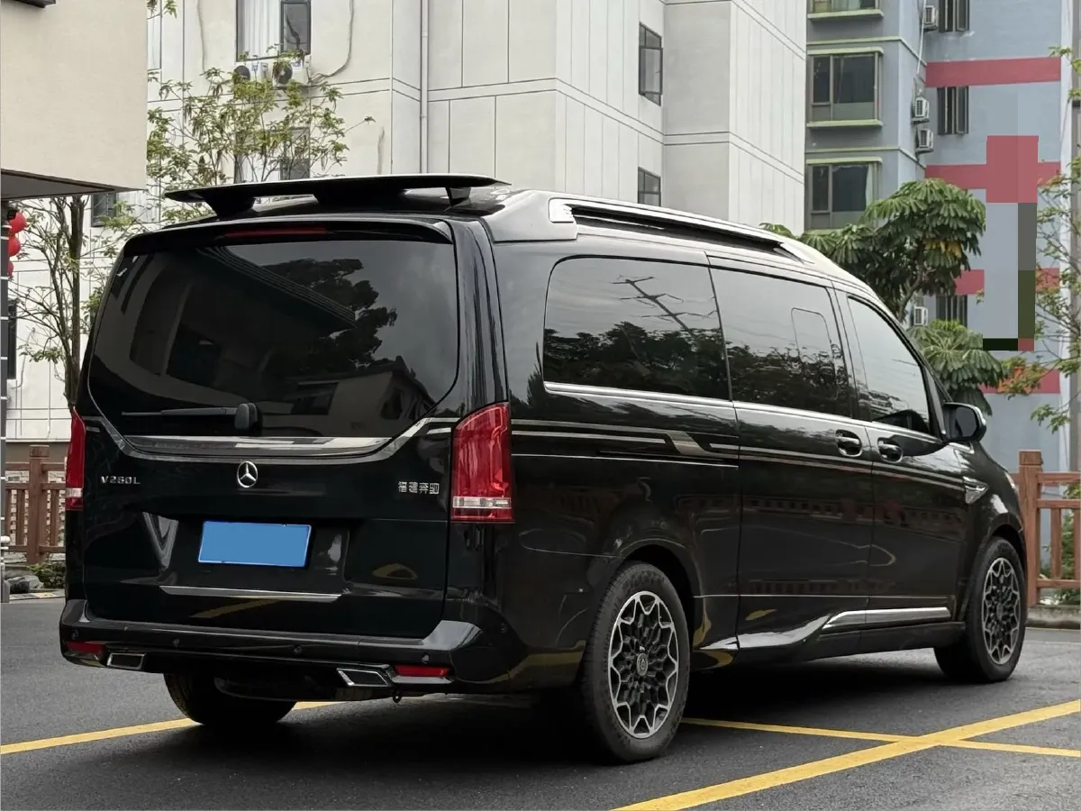 2021 Mercedes-Benz V Class 2.0T 211HP L4 9AT,autocango,china used car exporter,china ev exporter,chinese used car exporter,chinese used ev exporter