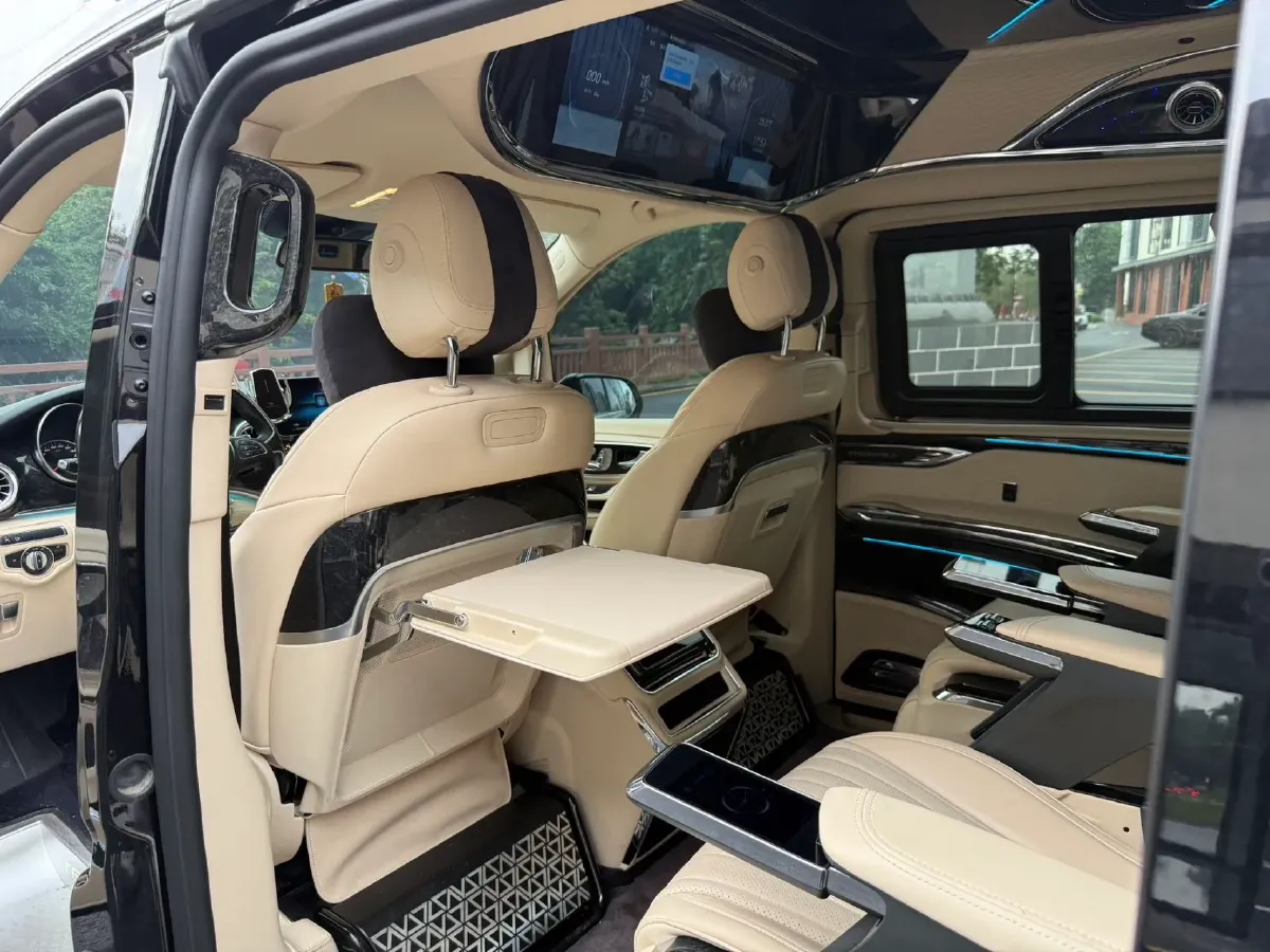 2021 Mercedes-Benz V Class 2.0T 211HP L4 9AT,autocango,china used car exporter,china ev exporter,chinese used car exporter,chinese used ev exporter