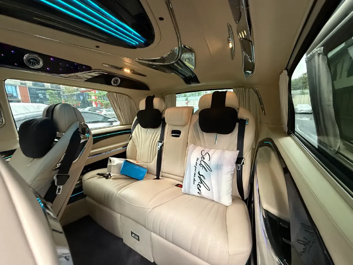 2021 Mercedes-Benz V Class 2.0T 211HP L4 9AT,autocango,china used car exporter,china ev exporter,chinese used car exporter,chinese used ev exporter