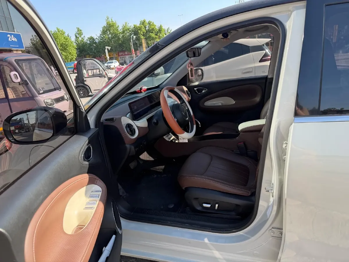 2023 WuLing BinGuo BEV 31.9KWH,autocango,china used car exporter,china ev exporter,chinese used car exporter,chinese used ev exporter